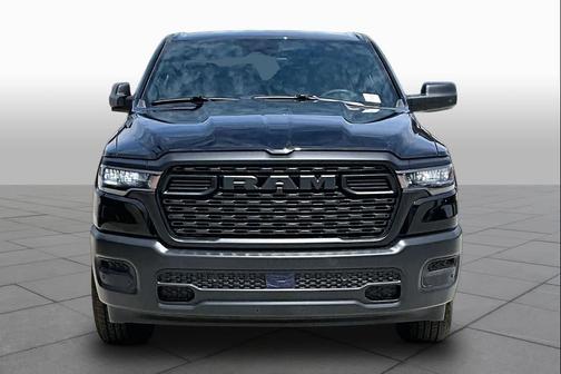 Diamond Black Crystal Pearlcoat 2026 RAM 1500 Tradesman