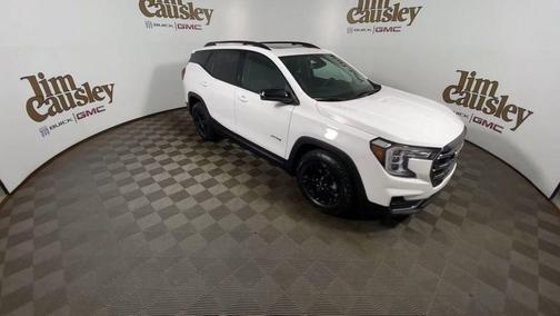 Summit White 2024 GMC Terrain AWD AT4