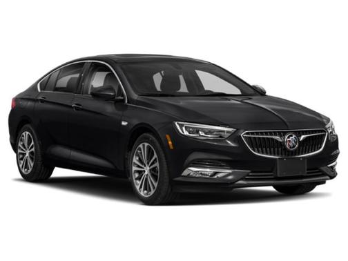 Summit White 2018 Buick Regal Sportback Essence