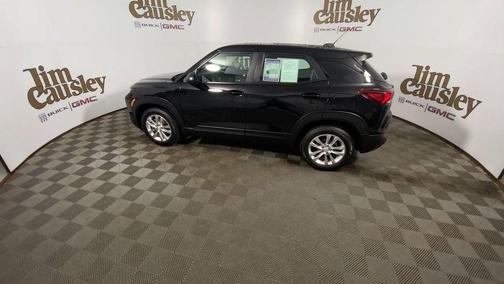 Mosaic Black Metallic 2021 Chevrolet Trailblazer LS