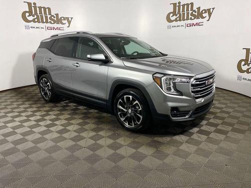 Sterling Metallic 2023 GMC Terrain SLT