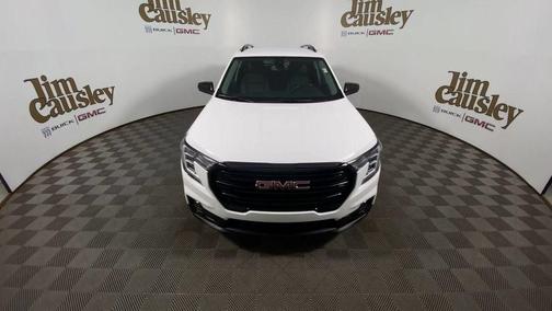 Summit White 2024 GMC Terrain SLT