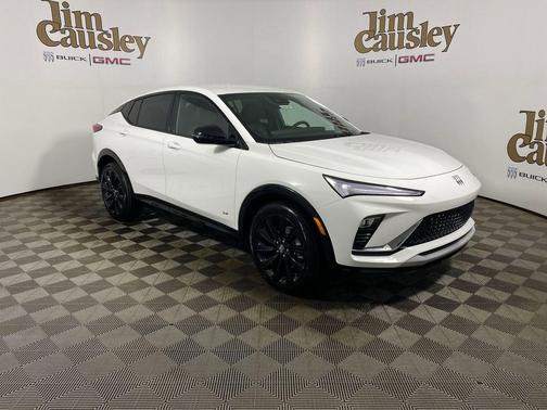 Summit White 2026 Buick Envista Sport Touring FWD