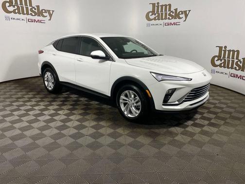 Summit White 2026 Buick Envista Preferred FWD