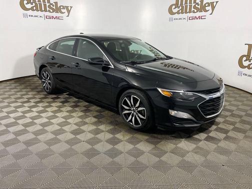 Mosaic Black Metallic 2022 Chevrolet Malibu FWD RS