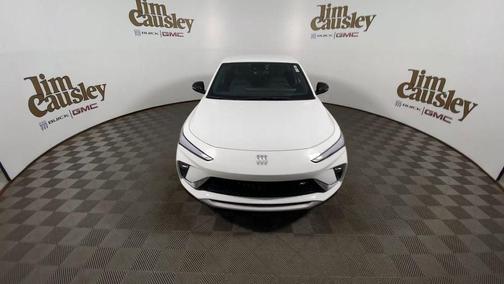 Summit White 2025 Buick Envista Sport Touring FWD