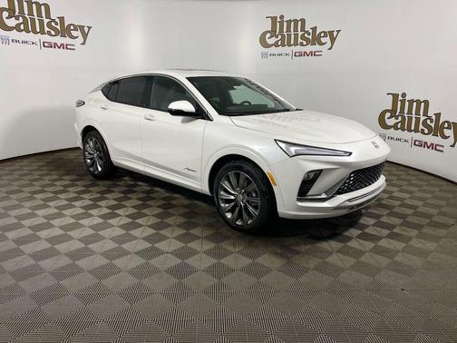 White Frost Tricoat 2026 Buick Envista Avenir FWD