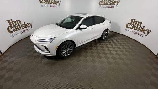 White Frost Tricoat 2026 Buick Envista Avenir FWD