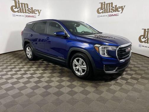 Marine Metallic 2023 GMC Terrain SLE
