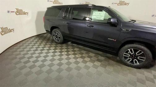 2023 GMC Yukon XL 4WD AT4