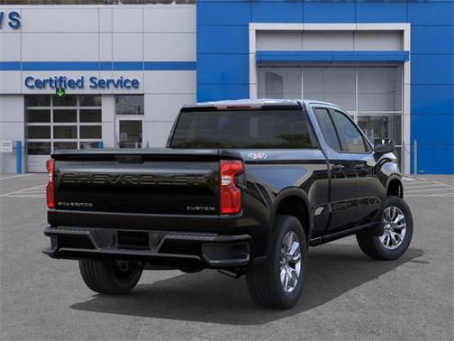 2025 Chevrolet Silverado 1500 Custom