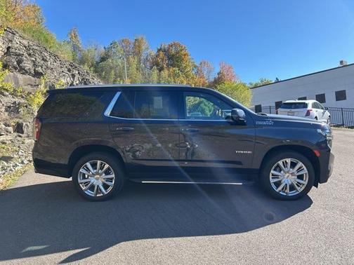 2022 Chevrolet Tahoe 4WD High Country
