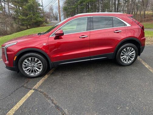 2025 Cadillac XT4 Premium Luxury