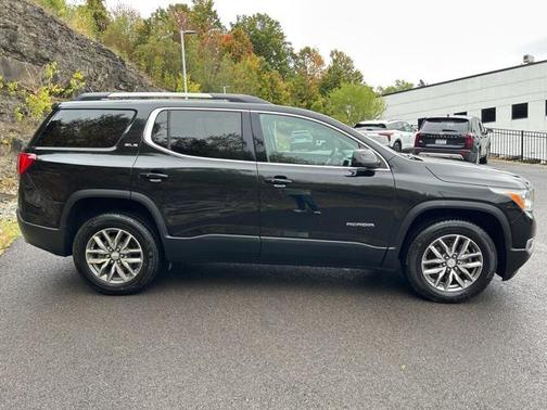 2019 GMC Acadia SLE-2
