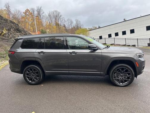 2023 Jeep Grand Cherokee L Summit Reserve