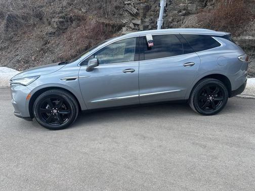 2023 Buick Enclave Essence AWD