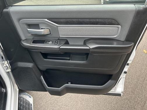 2021 RAM 2500 Lone Star Crew Cab 4x4 6'4' Box