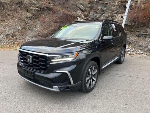 2023 Honda Pilot Touring 8-Passenger