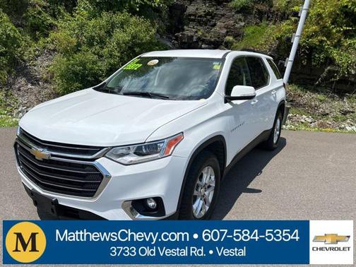2021 Chevrolet Traverse LT Cloth