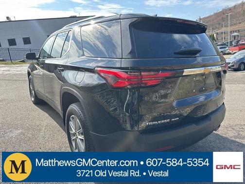 2023 Chevrolet Traverse LT Cloth