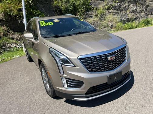 2022 Cadillac XT5 Premium Luxury