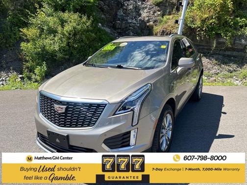 2022 Cadillac XT5 Premium Luxury