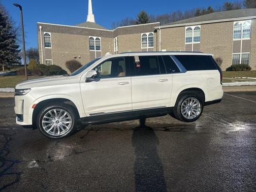 2023 Cadillac Escalade ESV Premium Luxury