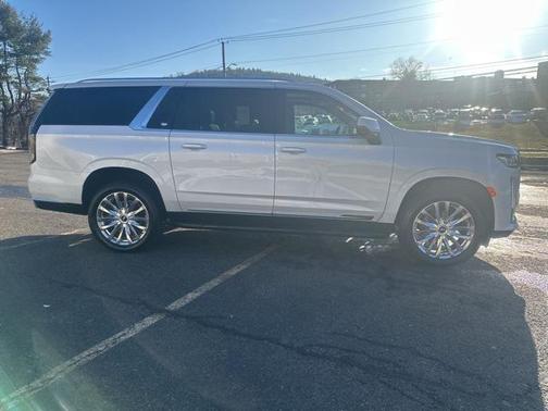 2023 Cadillac Escalade ESV Premium Luxury