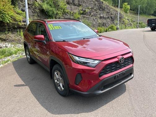 2022 Toyota RAV4 XLE