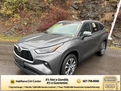 2022 Toyota Highlander XLE
