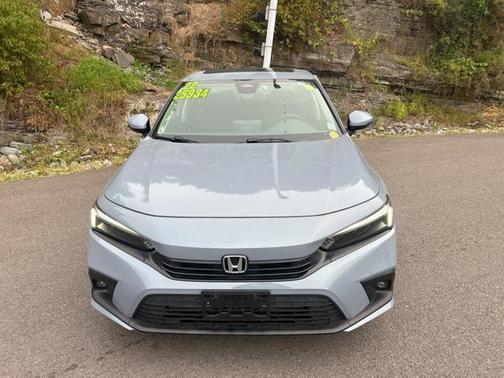 2022 Honda Civic Touring