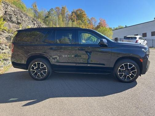 2021 Chevrolet Tahoe 4WD RST