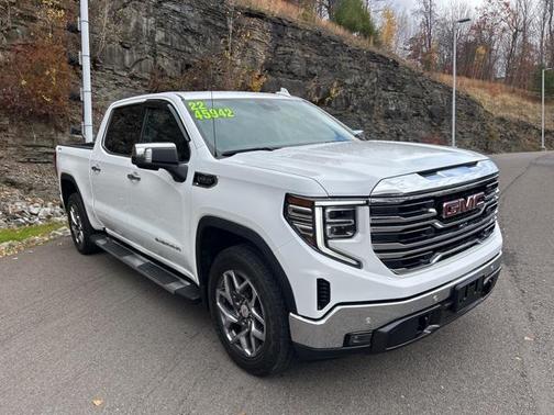 2022 GMC Sierra 1500 SLT