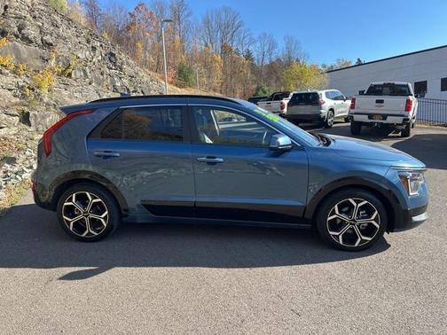 2023 Kia Niro Touring