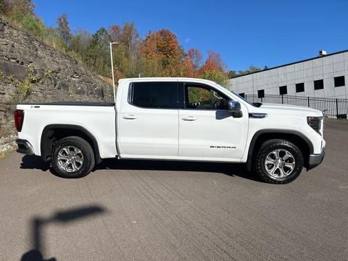 2022 GMC Sierra 1500 SLE