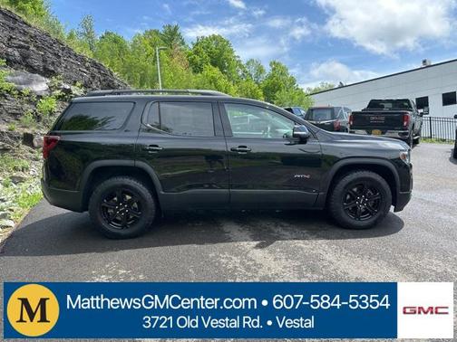 2023 GMC Acadia AWD AT4