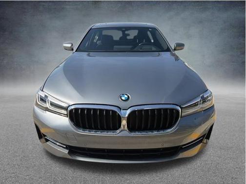 Skyscraper Gray Metallic 2023 BMW 530 i