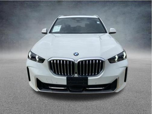 Alpine White 2024 BMW X5 sDrive40i