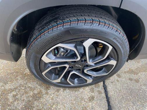 Sterling Gray Metallic 2026 Chevrolet Trax FWD 2RS