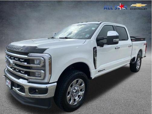 Star White Metallic Tri-Coat 2024 Ford F-250 Lariat
