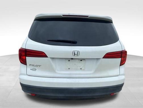 White Diamond Pearl 2018 Honda Pilot EX-L