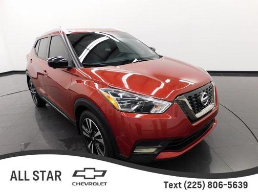 2020 Nissan Kicks SR