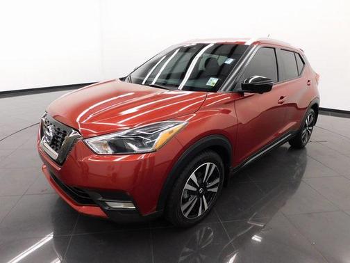 2020 Nissan Kicks SR