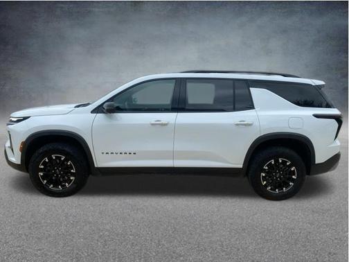Summit White 2024 Chevrolet Traverse AWD Z71
