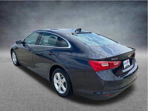 Dark Ash Metallic 2023 Chevrolet Malibu FWD 1LT