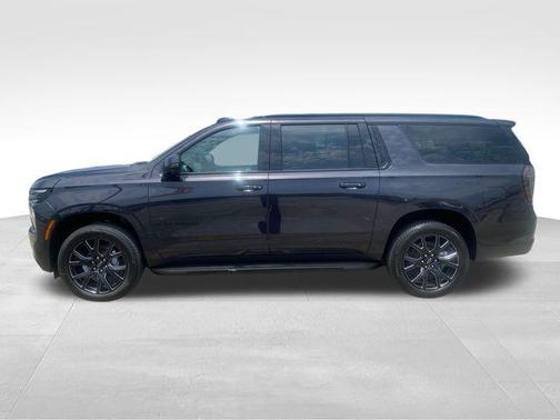 Dark Ash Metallic 2026 Chevrolet Suburban RST