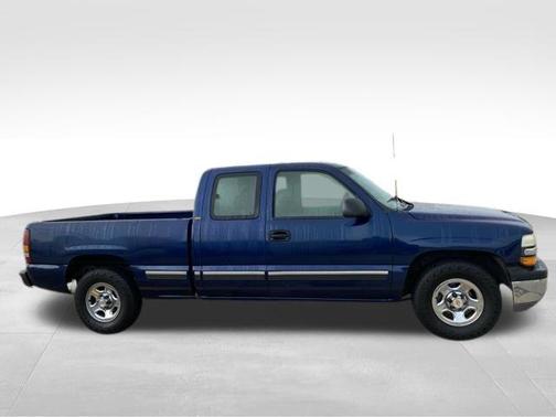 2002 Chevrolet Silverado 1500 Base