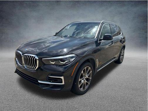 Black Sapphire Metallic 2022 BMW X5 sDrive40i