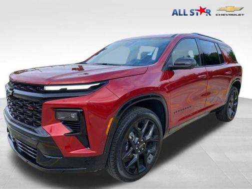 Radiant Red Tintcoat 2026 Chevrolet Traverse RS