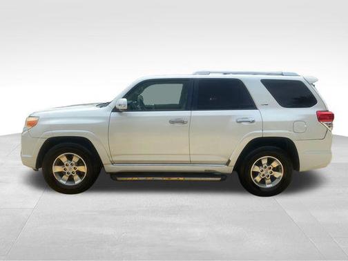 Blizzard Pearl 2010 Toyota 4Runner Limited